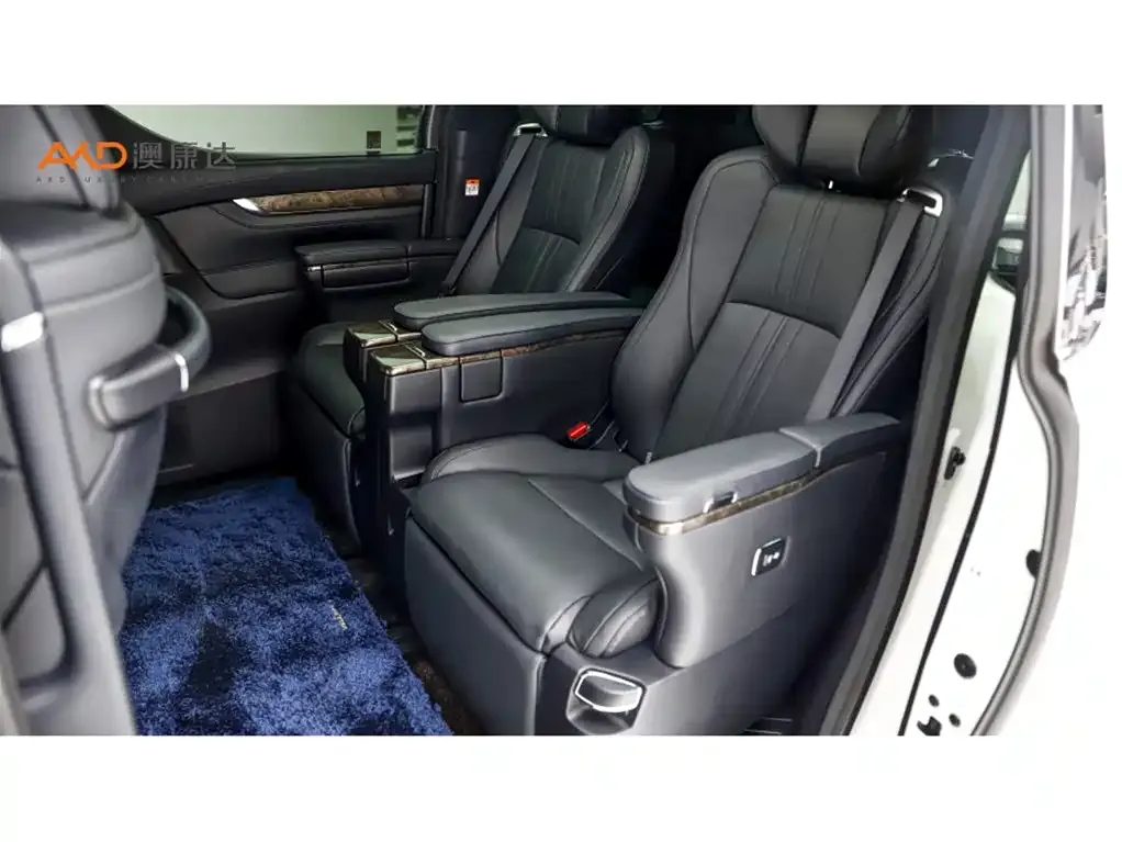 Toyota Vellfire — фото 9