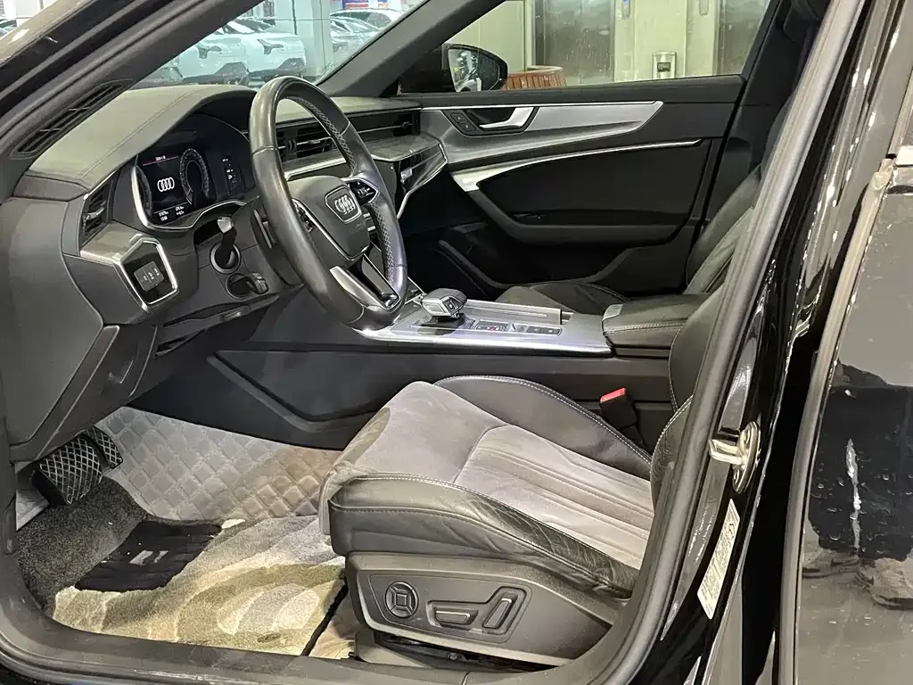 Audi A6L — фото 5