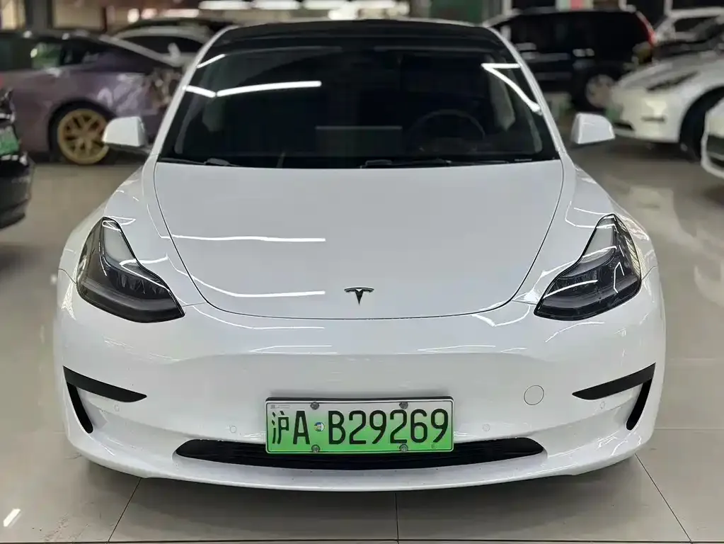 Tesla Model 3 — фото 6