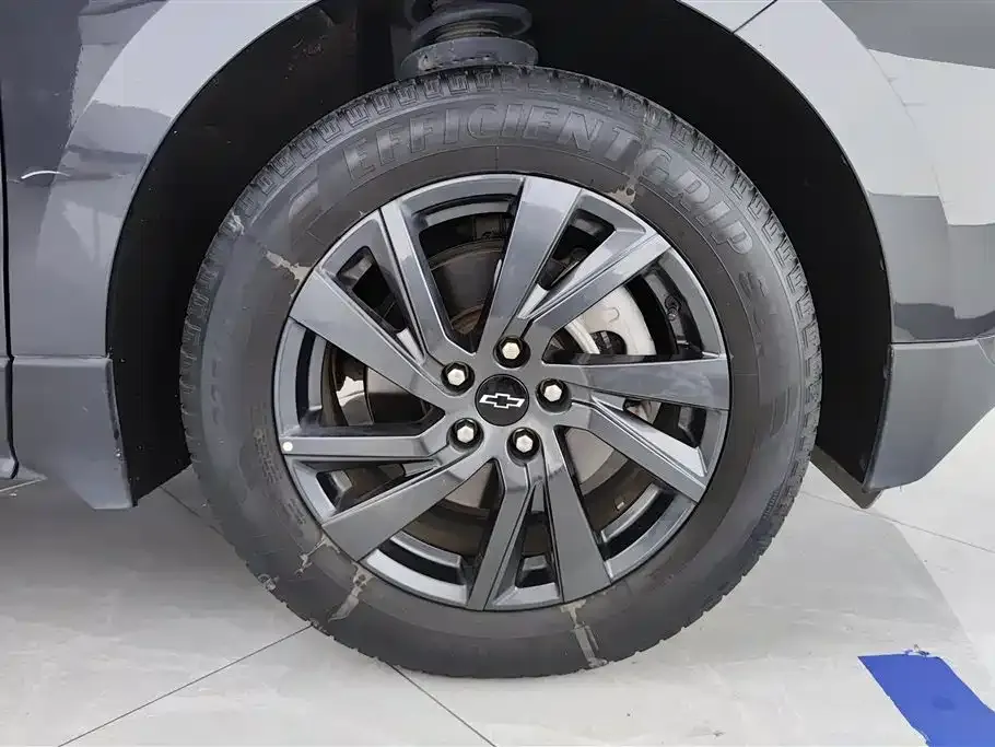 Chevrolet Equinox — фото 10