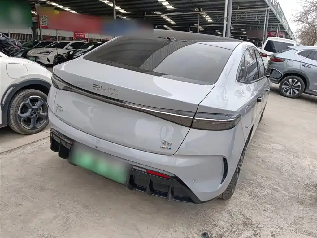 BYD Seal — фото 9