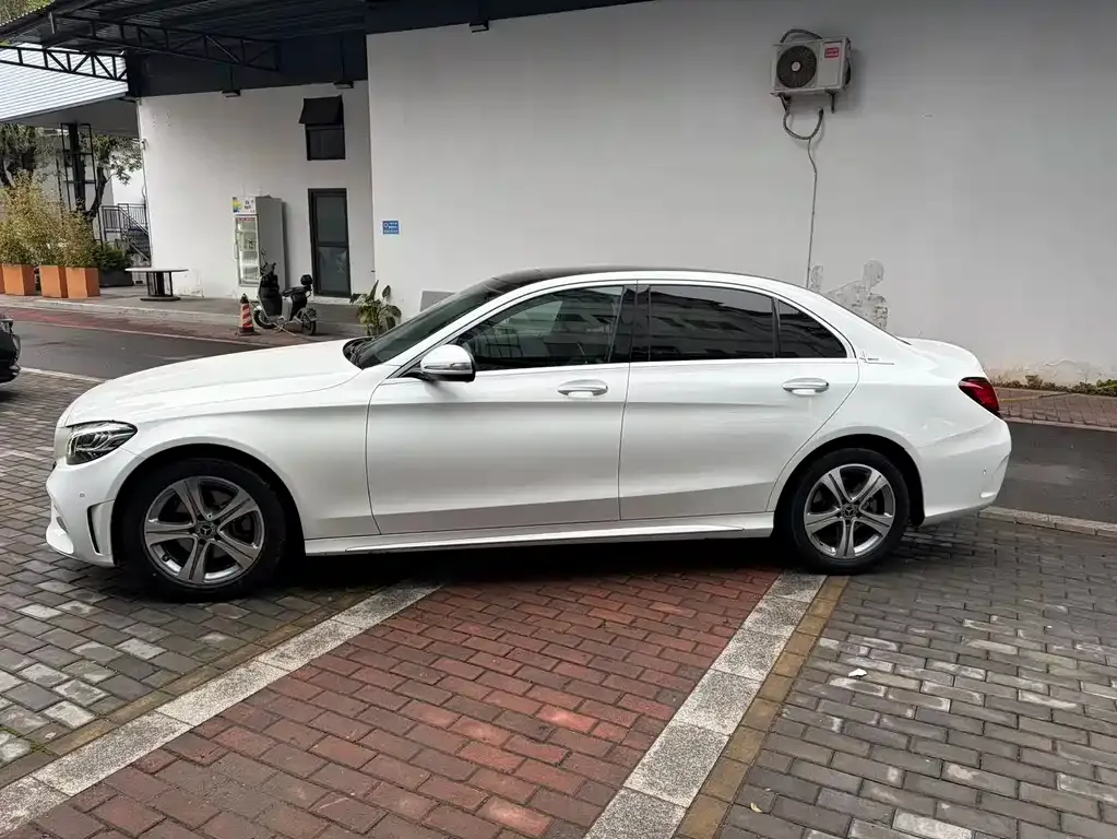 Mercedes-Benz C-Class — фото 4