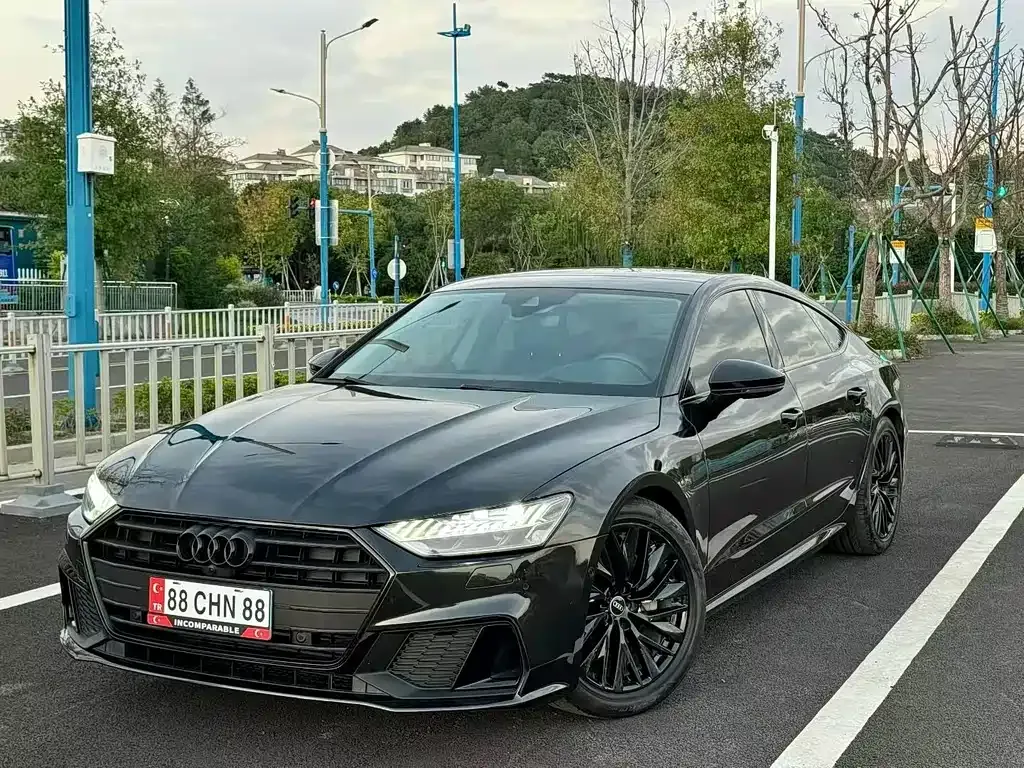 Audi A7 — фото 1