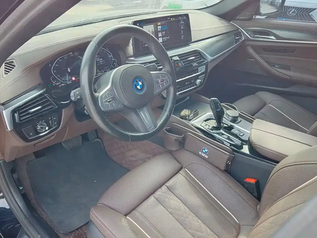 BMW 5 Series New Energy — фото 5