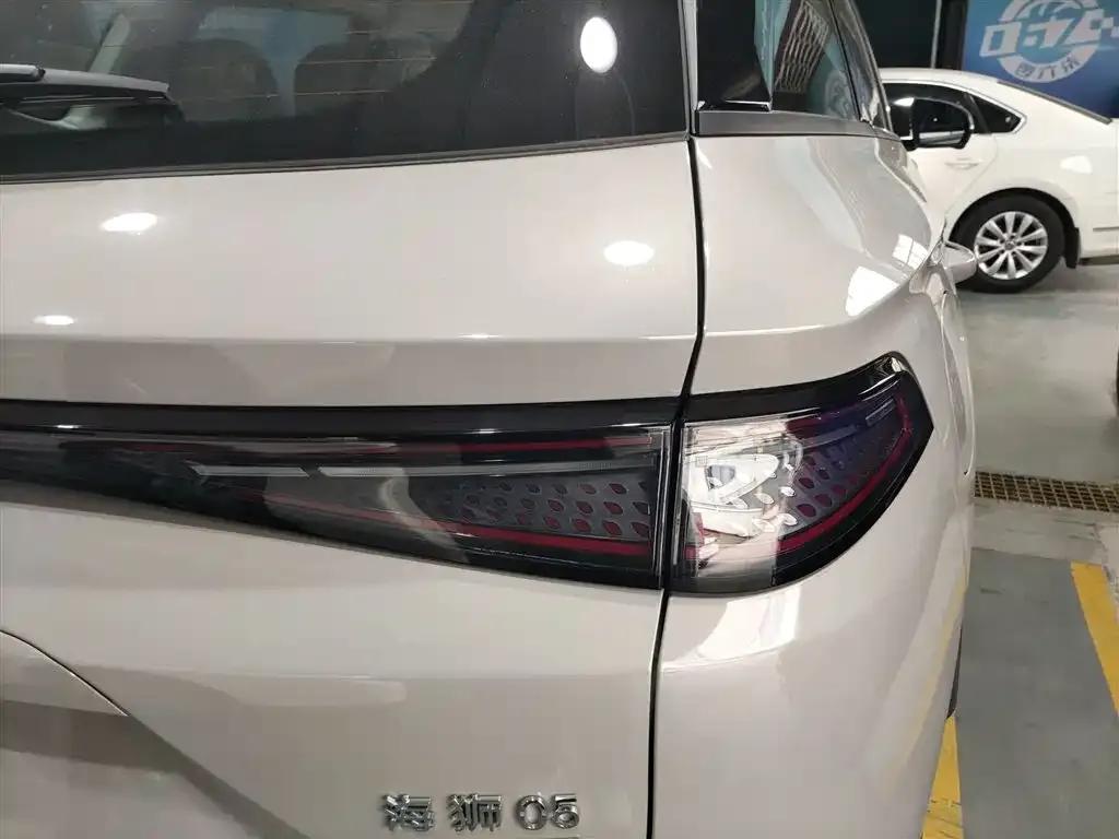 BYD Seal 05 DM-i — фото 3