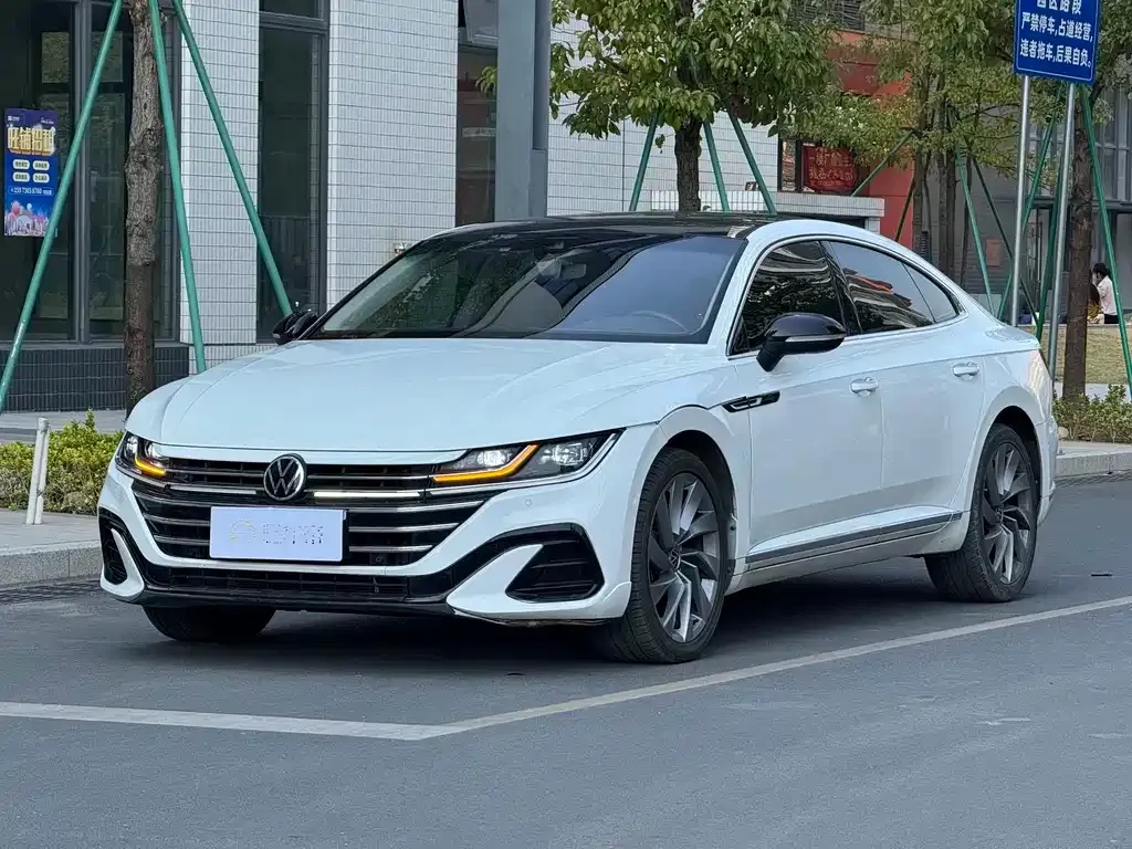 Volkswagen CC — фото 1