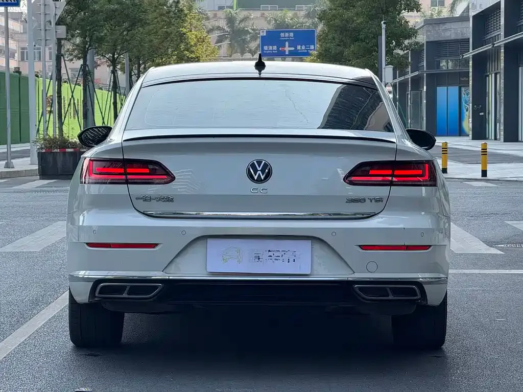 Volkswagen CC — фото 7