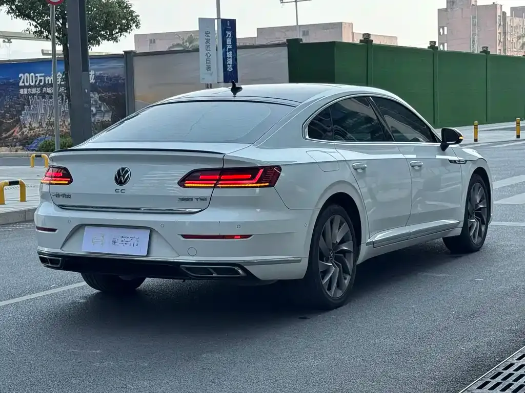 Volkswagen CC — фото 4