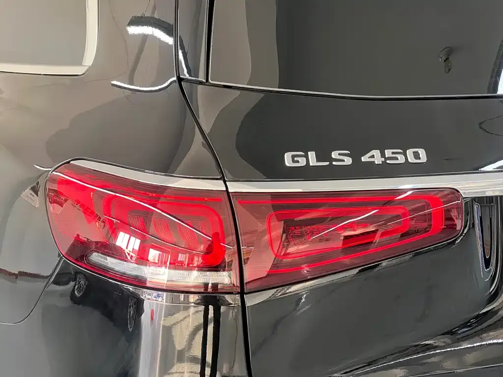 Mercedes-Benz GLS — фото 8