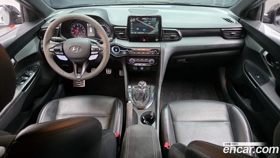 Hyundai Veloster — фото 9