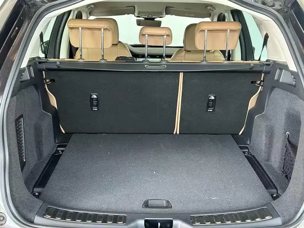 Land Rover Discovery Sport — фото 10
