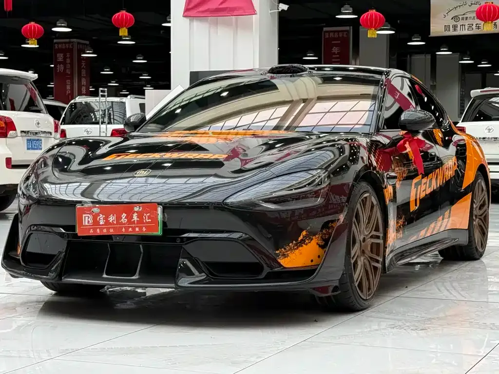 Xiaomi SU7 Ultra — фото 1