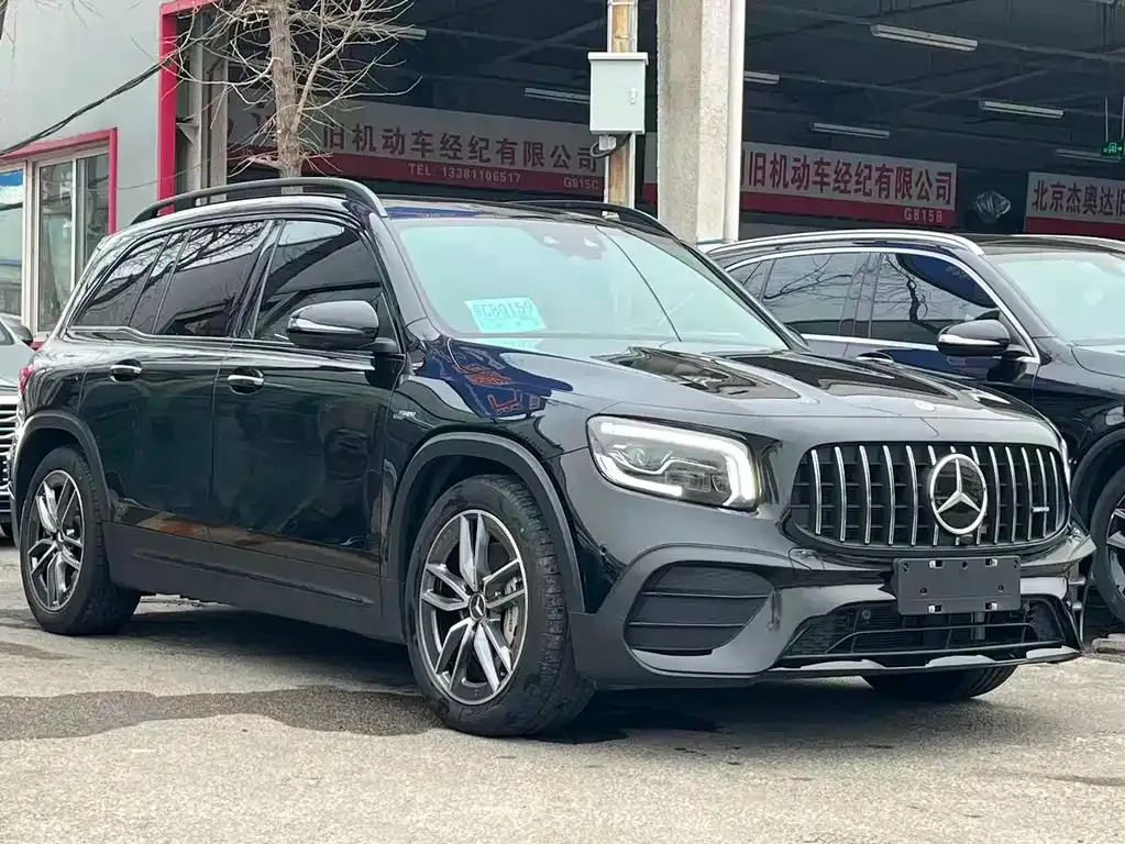 Mercedes-Benz GLB AMG — фото 5