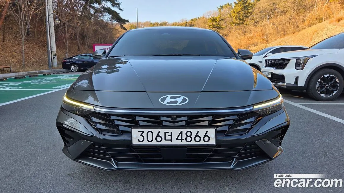 Hyundai AVANTE — фото 1