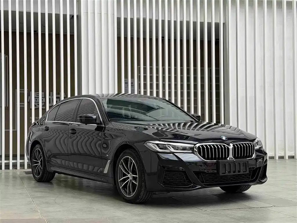 BMW 5 Series — фото 2