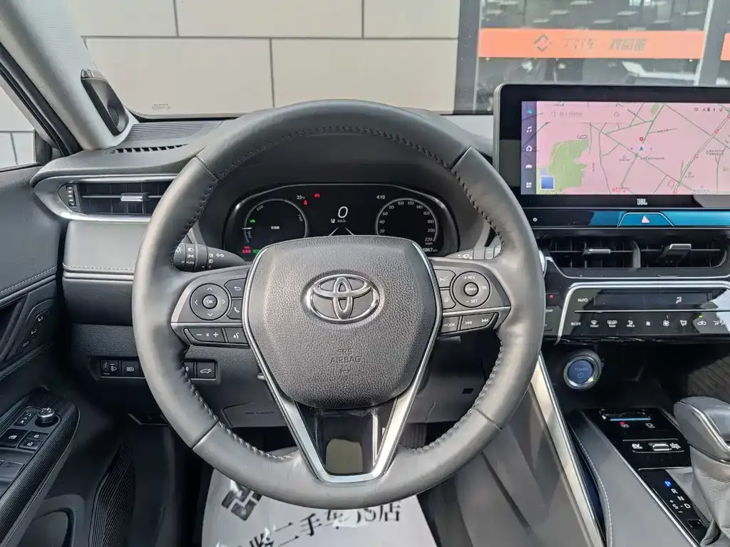 Toyota Harrier — фото 9
