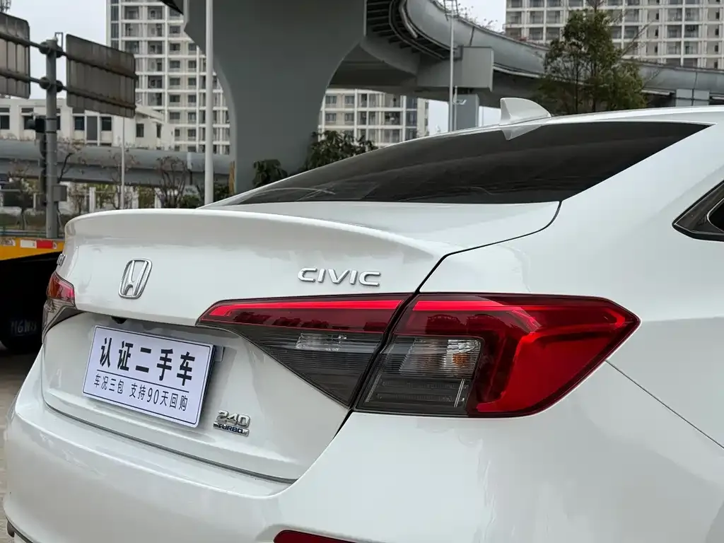 Honda Civic — фото 4