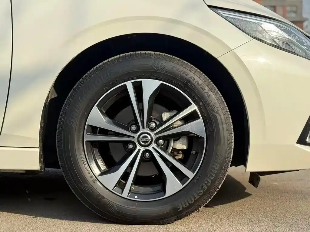 Nissan Sylphy — фото 4