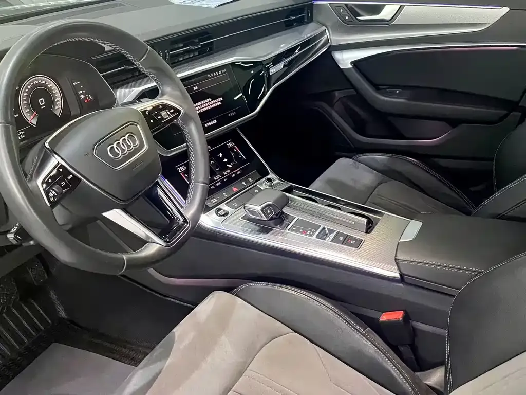 Audi A6L — фото 7