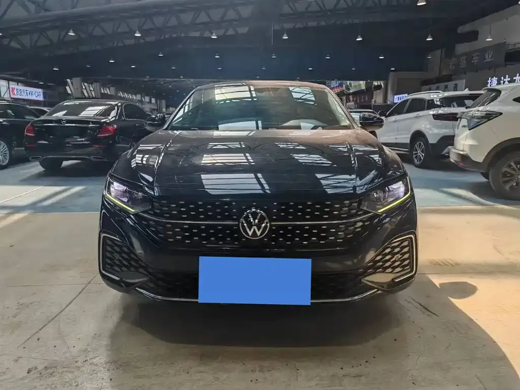 Volkswagen Passat — фото 3