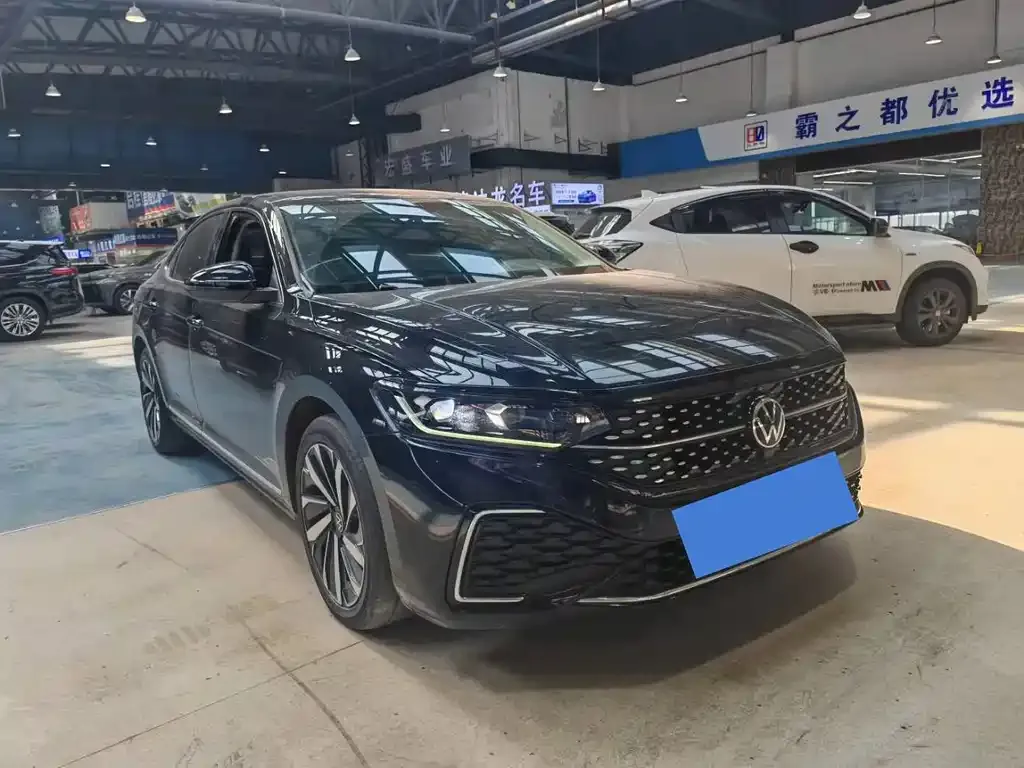 Volkswagen Passat — фото 4