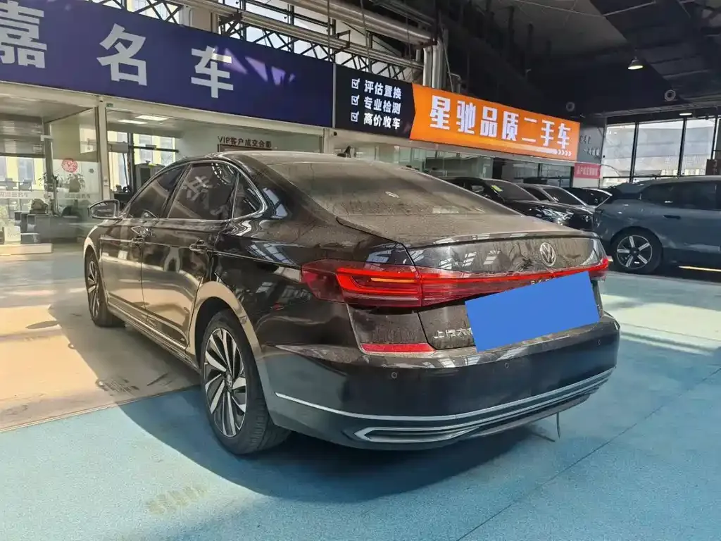 Volkswagen Passat — фото 5