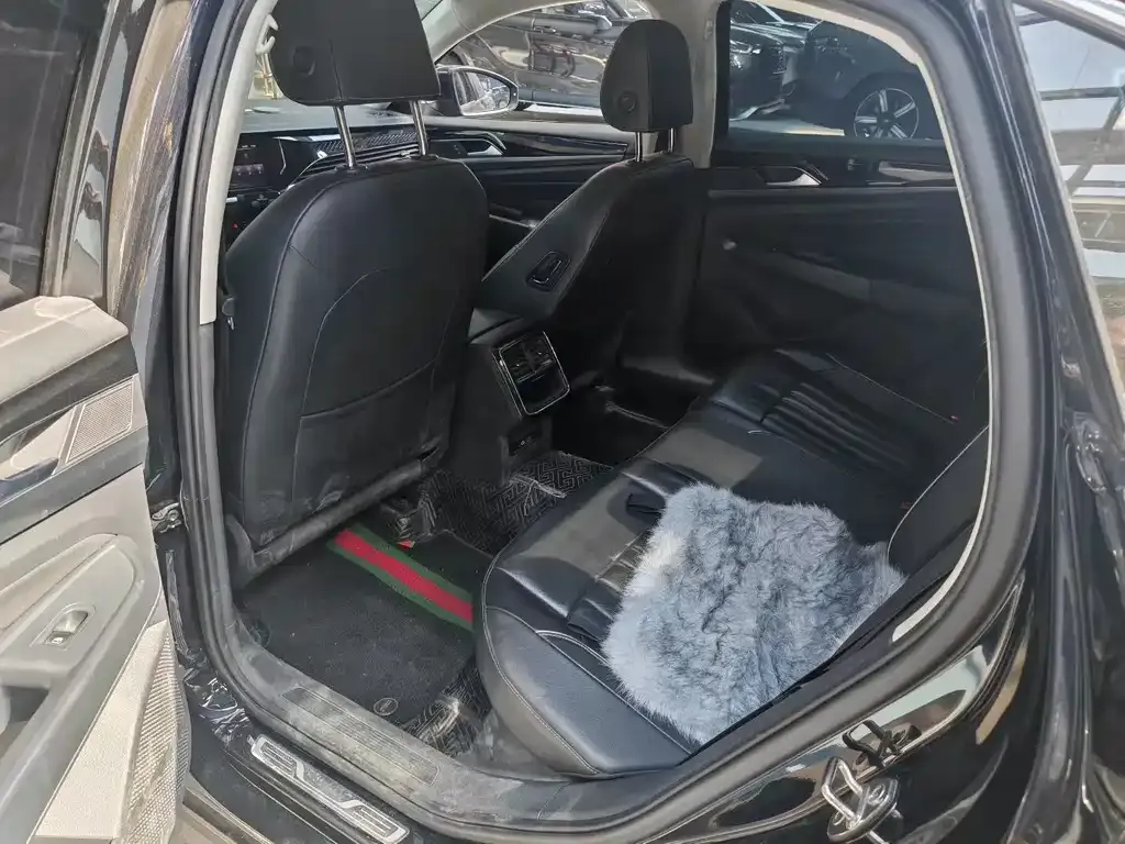 Volkswagen Passat — фото 6
