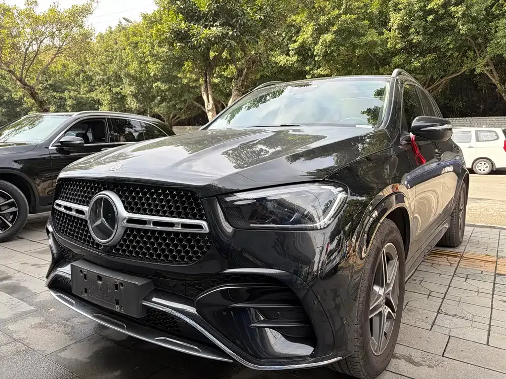 Mercedes-Benz GLE — фото 1