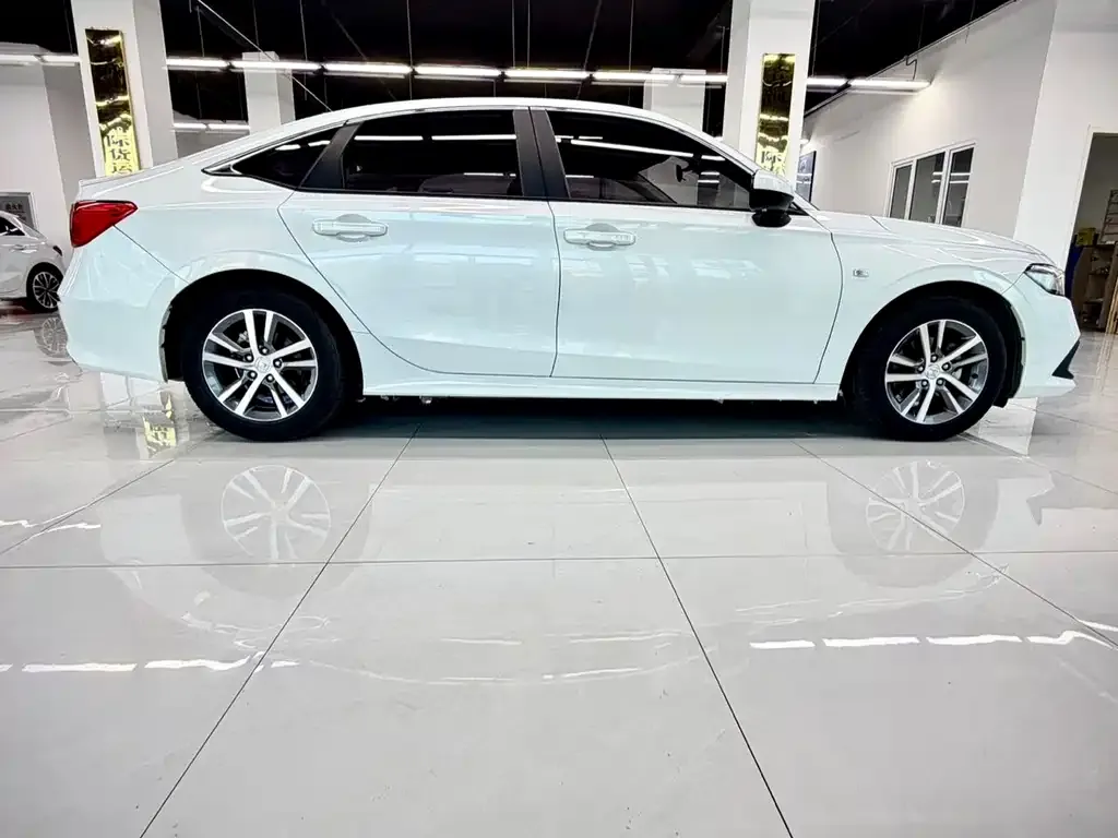 Honda Civic — фото 4
