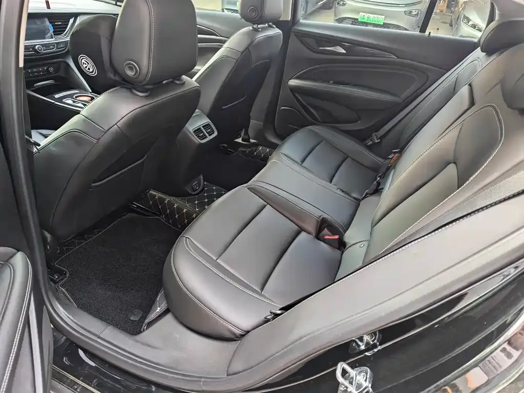 Buick Regal — фото 10