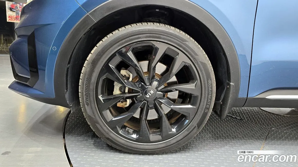 Kia Sorento — фото 10
