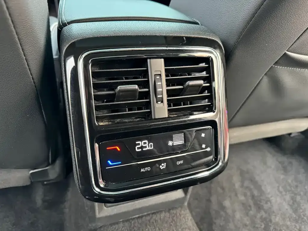 Volkswagen Passat — фото 2