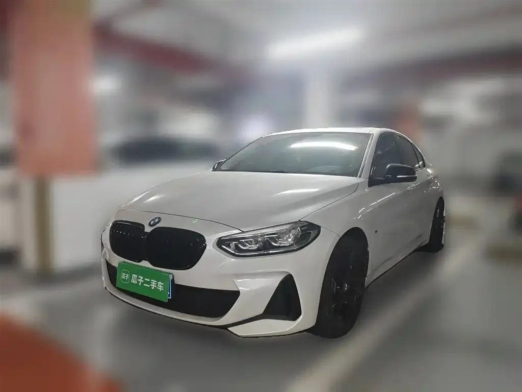 BMW 1 Series — фото 1
