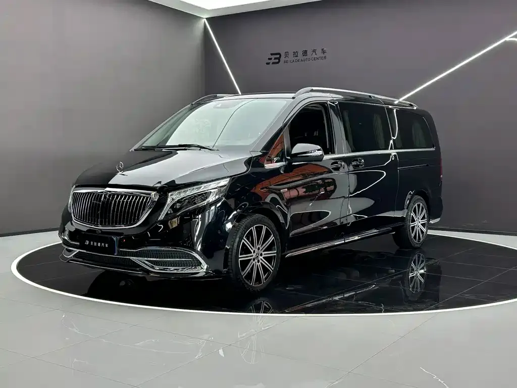 Mercedes-Benz V-Class — фото 1