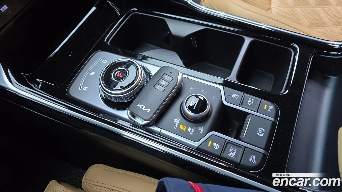Kia Sorento — фото 10
