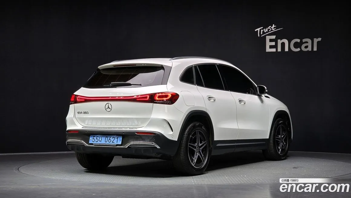 Mercedes-Benz EQA — фото 2