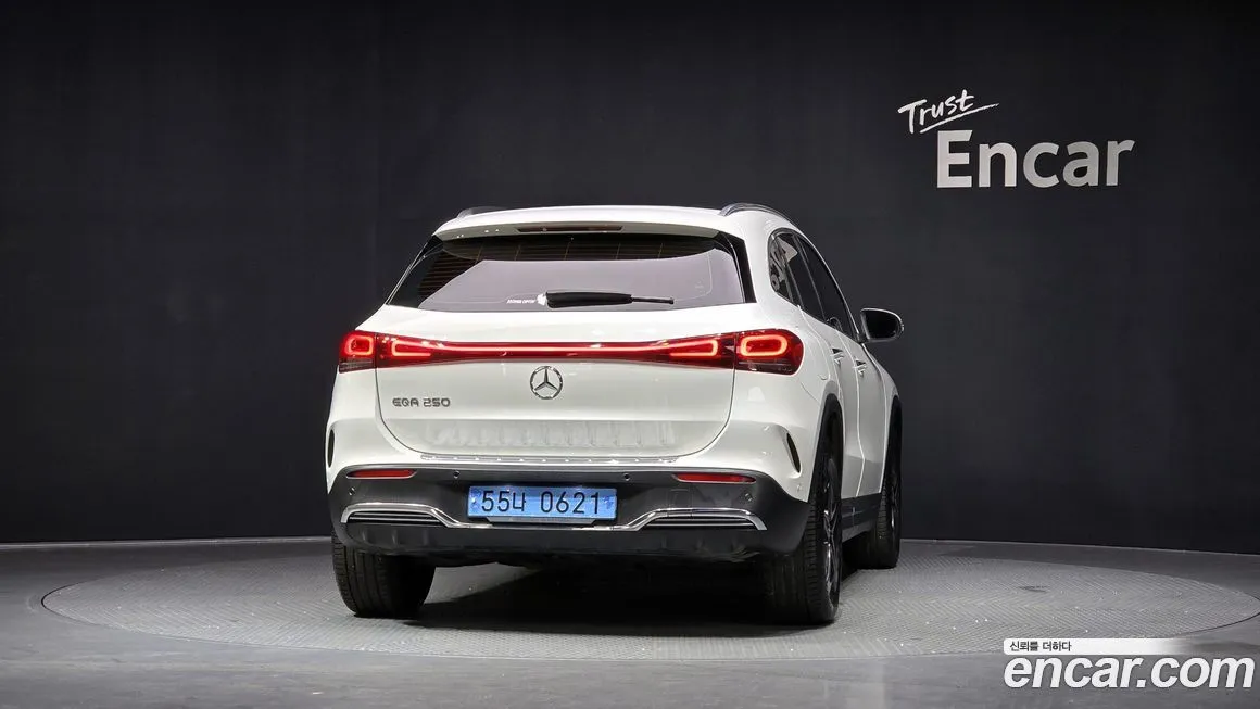 Mercedes-Benz EQA — фото 6