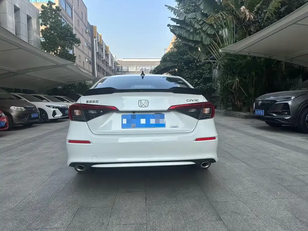 Honda Civic — фото 8