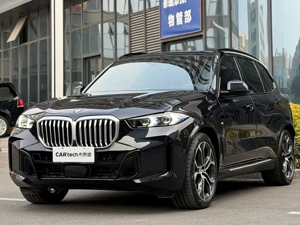 BMW X5 — фото 1