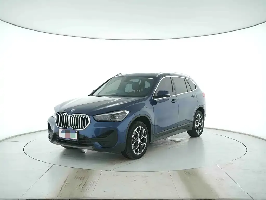 BMW X1 — фото 1