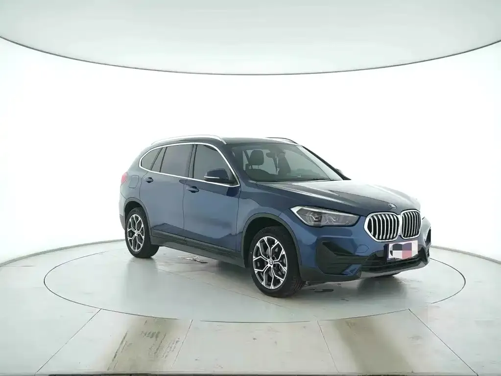 BMW X1 — фото 5