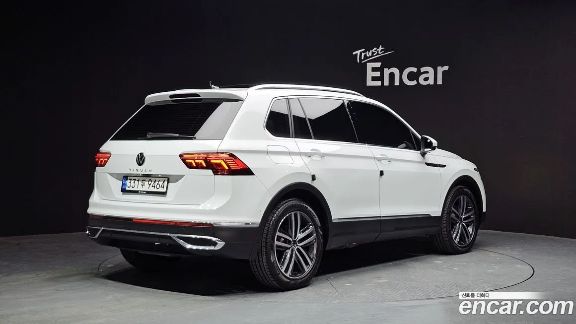 Volkswagen Tiguan — фото 6