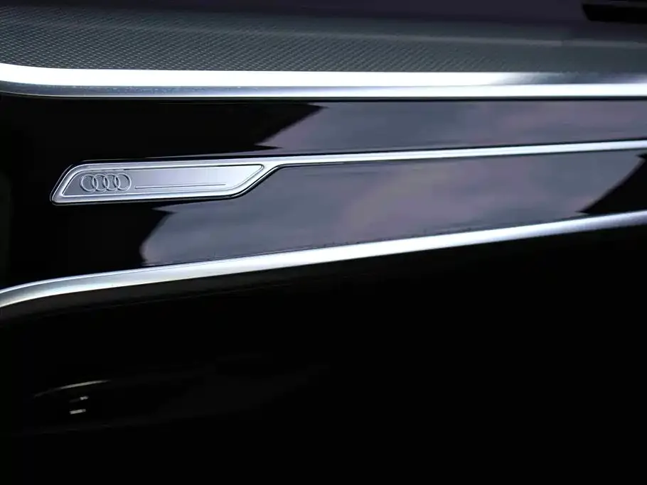 Audi A6L — фото 5