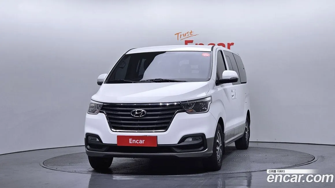 Hyundai Starex — фото 3