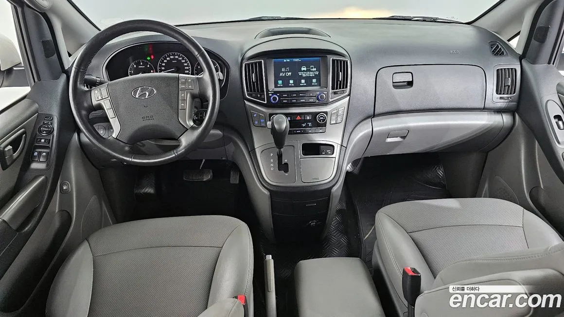 Hyundai Starex — фото 10