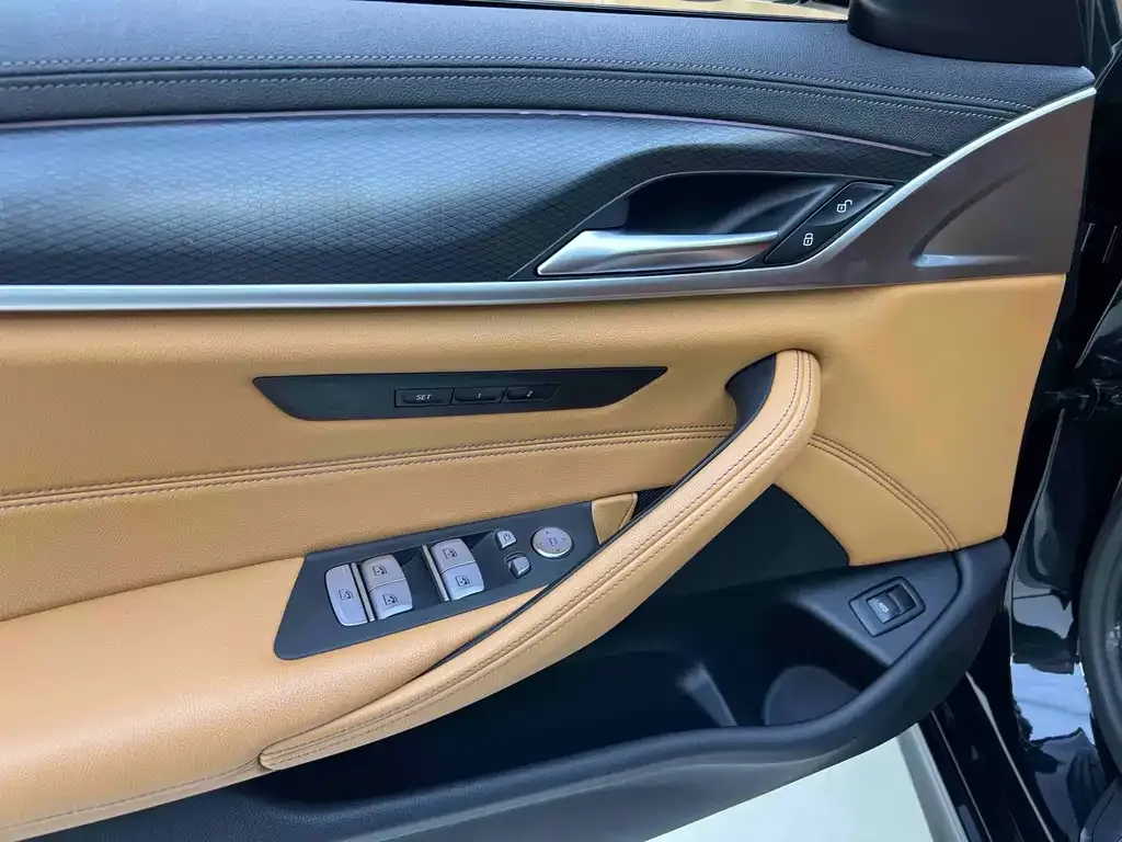 BMW 5 Series (Import) — фото 10