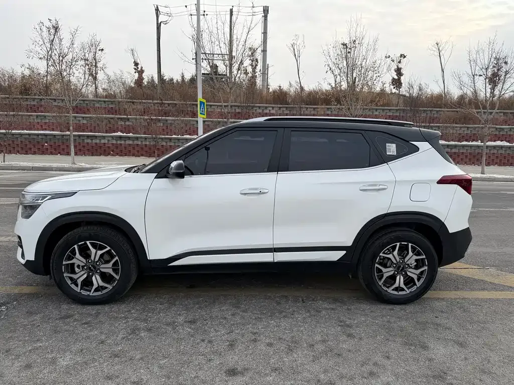 Kia KX3 — фото 9