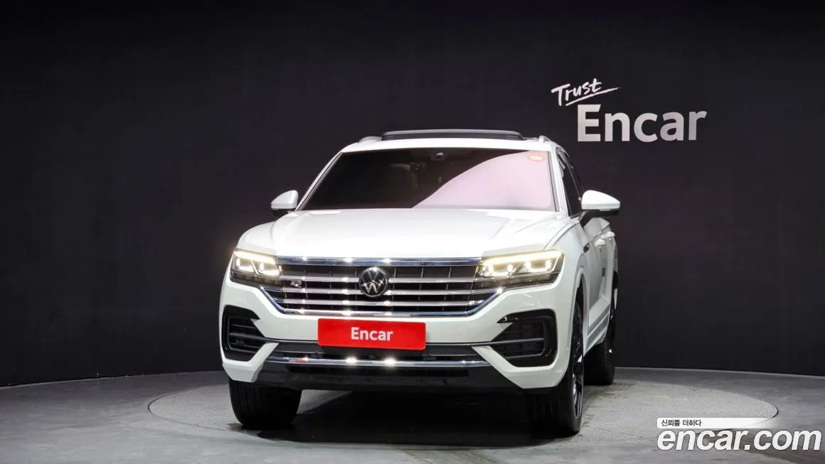 Volkswagen Touareg — фото 3