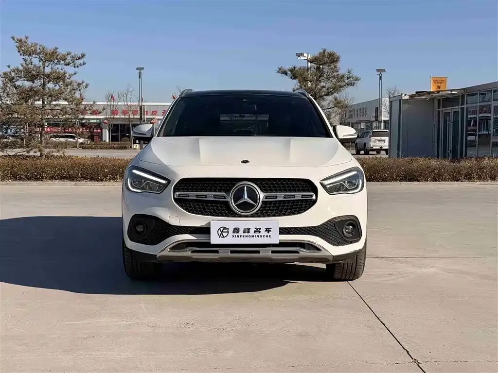 Mercedes-Benz GLA — фото 6