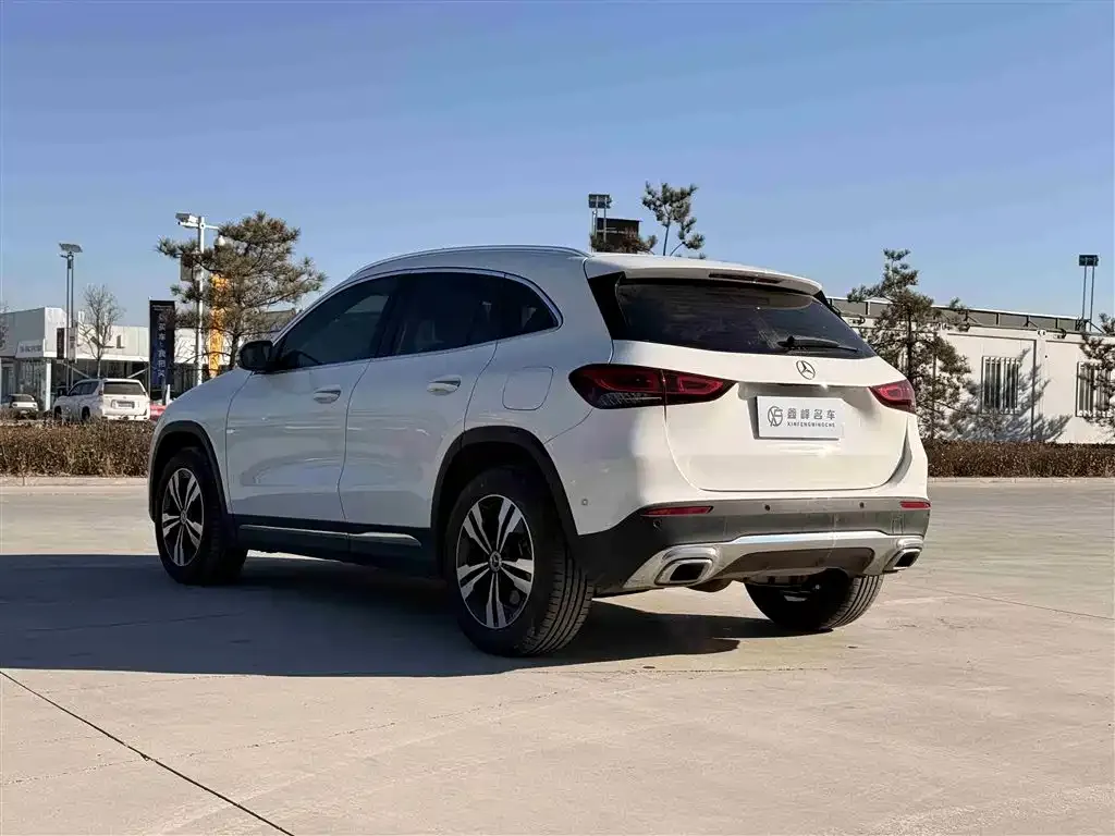 Mercedes-Benz GLA — фото 9